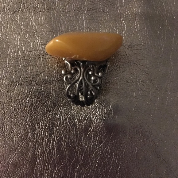 Yellow statement ring - Picture 6 of 7